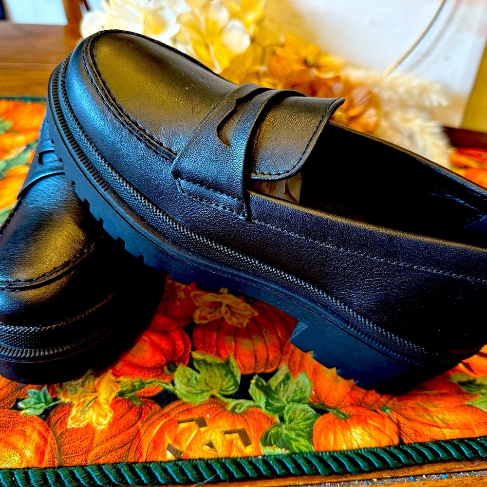 BNWOT Portland Leather Goods, Zoe chunky loafers.
